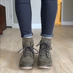 Steve Madden boots